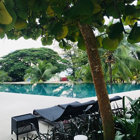 By The Sea Batu Ferringhi Apartment Exterior photo