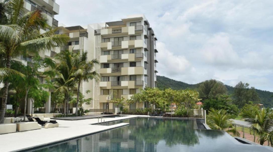By The Sea Batu Ferringhi Apartment Exterior photo