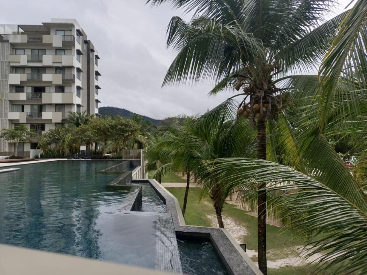 By The Sea Batu Ferringhi Apartment Exterior photo